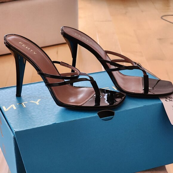 Fenty Patent Sandals Sz 39 - Picture 1 of 6